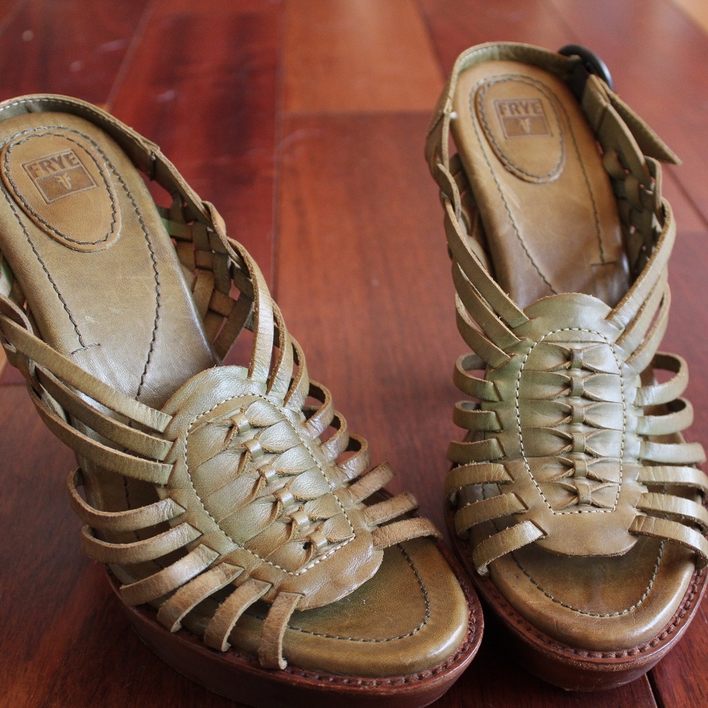 FRYE high heels (size 9)